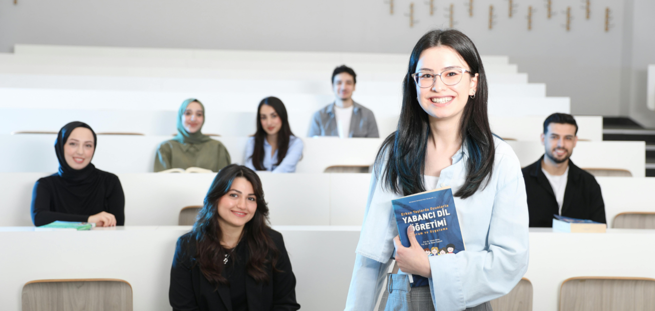 Blog Img_Enhancing Collaboration and Forecasting Revenue Blog Img_Enhancing Collaboration and Forecasting Revenue