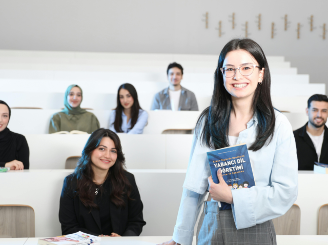 Blog Img_Enhancing Collaboration and Forecasting Revenue Blog Img_Enhancing Collaboration and Forecasting Revenue